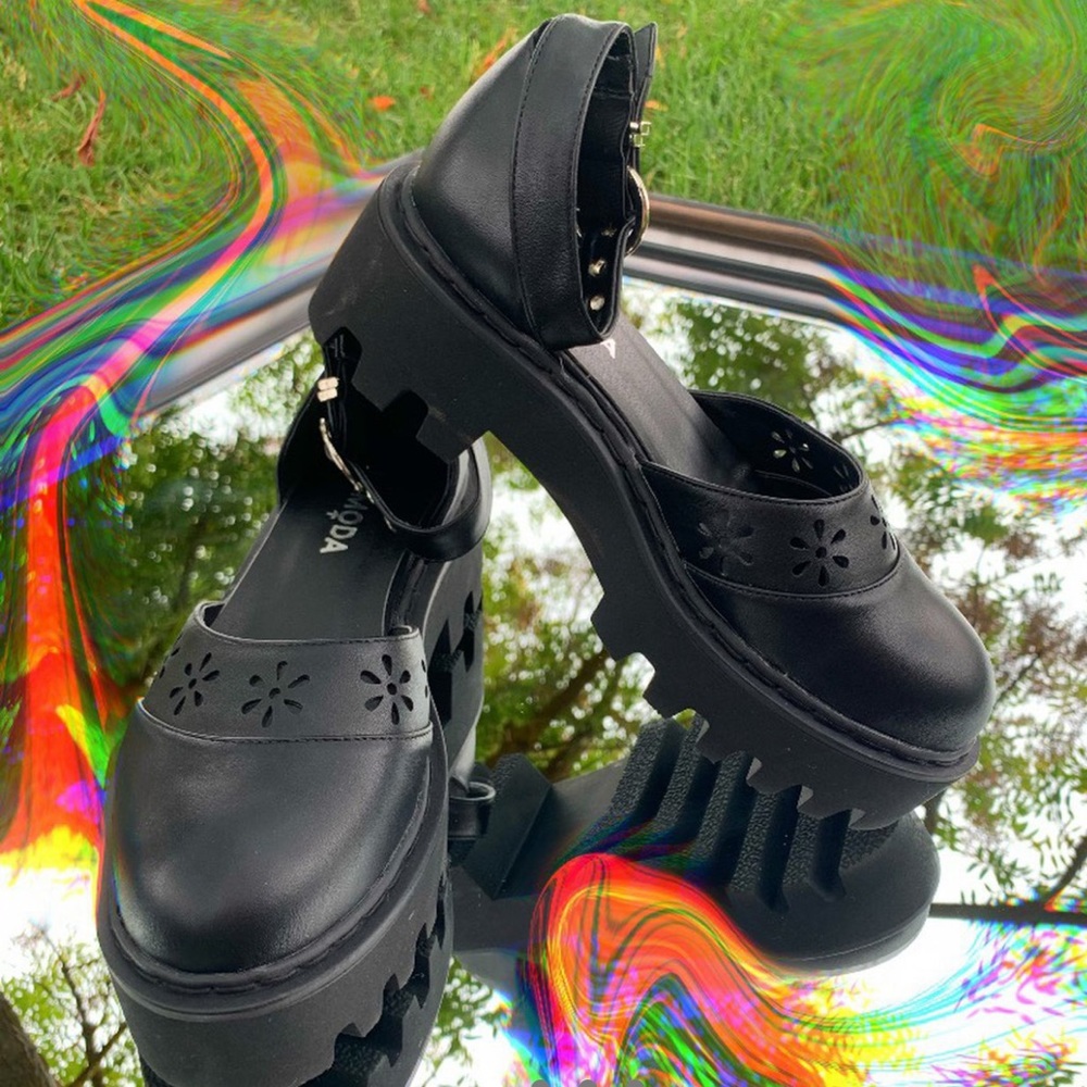 La Moda chunky platform mary janes